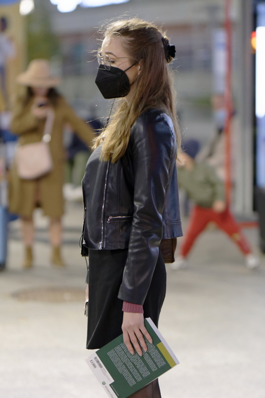 Girl wearing face mask